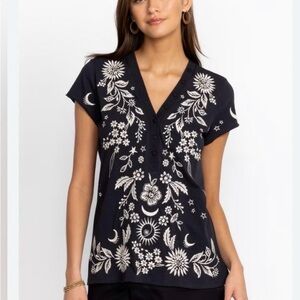 Johnny Was Makana Embroidered V Neck Everyday tee Top Black Sun Moon Size S